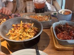 -蜜桃餐厅·伴山(湖滨商业街店)