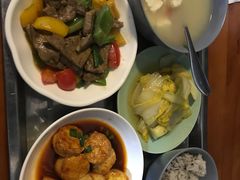 -爱的果实月嫂育婴师(世纪东方店)