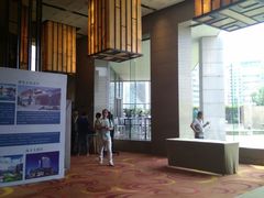 -上海龙之梦万丽酒店