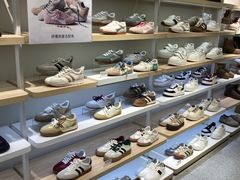 -hotwind热风(中贸广场店)