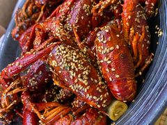 -肥肥虾庄·金牌油焖大虾(汉口城市广场店)