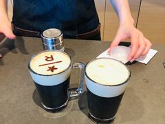 -星巴克臻选(上海合生汇1F店)