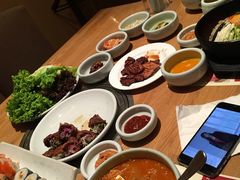 -萨拉伯尔水源素问店·韩国宫廷料理(人民路店)