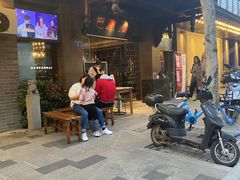 -巴厘龙虾·榜首油焖大虾(音乐学院·沿江酒馆店)