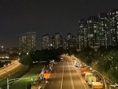 -南京眼步行桥