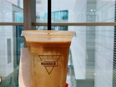 燕麦拿铁-Manner Coffee(港汇恒隆广场店)