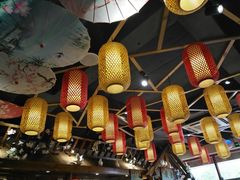 大堂-东来菜馆•手抓海鲜家常菜•海鲜锅贴(鸽子窝店)