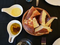 餐前面包-Efes Turkish & Mediterranean Cuisine 艾菲斯餐厅(陆家嘴店)