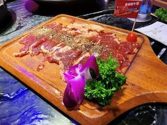 -热火朝天鲜切牛肉火锅(南强街巷店)