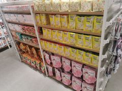 -名创优品(山东青岛华润万象城店)