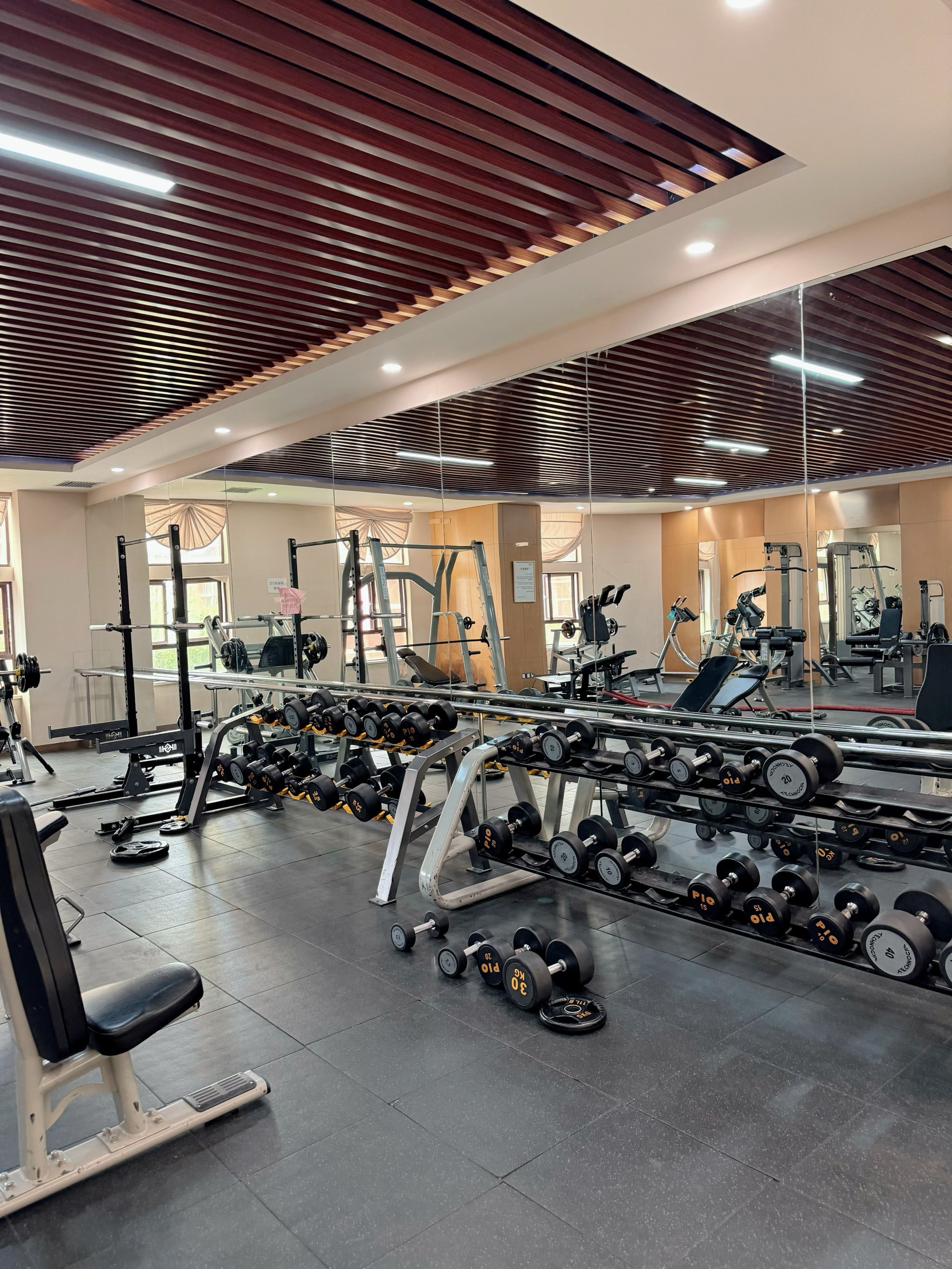 在康桥遇到的健身房天花板!