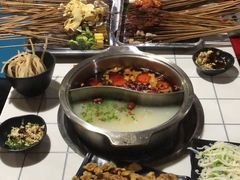 -俭让佬妈现卤串串(温江总店)