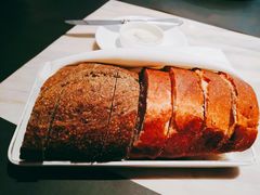 餐前面包黄油-壳里西餐厅Coquille Seafood Bistro(蒙自路店)