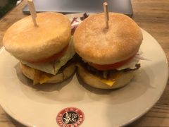 韩式烤牛肉汉堡-漫咖啡(红唐店)