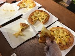 -新华里咖啡书吧(新华书店小寨店)
