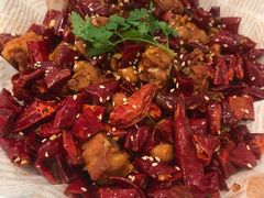 歌乐山辣子鸡-孔雀云贵川·融合菜(长宁来福士店)