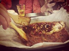 -川渝窈妹纸包鱼·齐齐哈尔烤肉