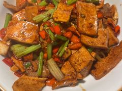 -湘阁里辣(南联锦泰城店)