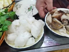 -杨记山珍鸡煲菌汤锅