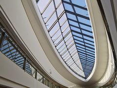 -上海滴水湖皇冠假日酒店