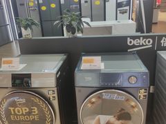 -家乐福(四元桥购物中心店)