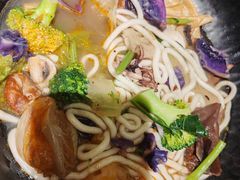 -万记麻辣烫国展总店