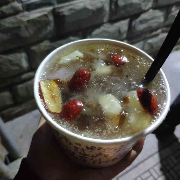 木梨膏小摊(本溪路店)-"刚好附近办事,网上看到推荐好喝就摸来了.