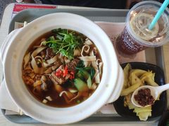 -东方既白(上海浦东国际机场)