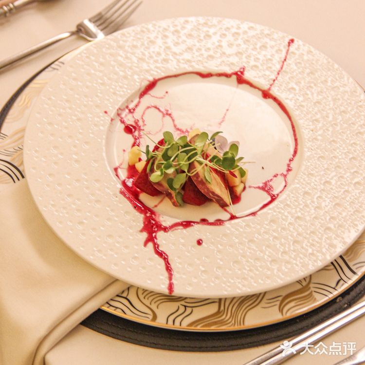 叮🔔～今日份的浪漫是IF艺术美学餐厅给的✨