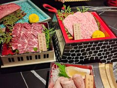 -山川小町·极番烧肉(新地假日广场店)