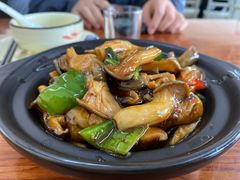 双菇面筋煲-胡子饮食店