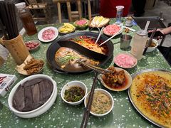 -五里关火锅(上海鑫耀·光环Live店)