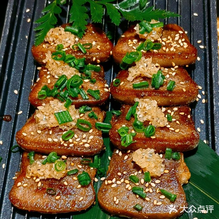 为了这口和牛，我甘愿在静安排队两小时