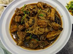 家鸡炖蘑菇粉-李记饺子·熏酱东北菜(欢乐谷店)
