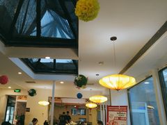 -毛辣果·贵州红酸汤牛肉火锅(西单店)