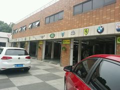 -蜂鸟快修喷漆钣喷汽修旗舰工厂(军工路店)