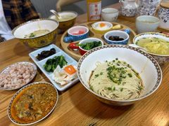 -裕兴记·蟹黄面馆养育巷精选店面馆