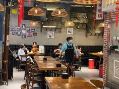 -炉小二铜锅牛蛙•川湘菜(三里屯店)