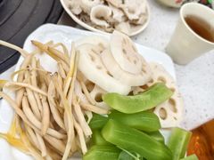 -牛知府云南菌汤鲜牛肉火锅(肖家湾店)