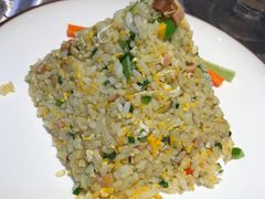 酸菜蛋炒饭-红辣椒·川菜·火锅(张杨路店)