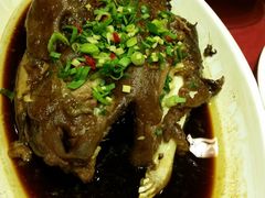 红烧羊脸-张一品食府