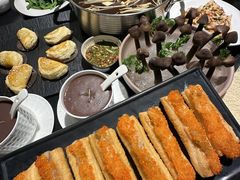 -鲜入唯煮·港式海鲜牛肉火锅(金宝街店)