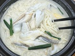 黄鱼煨面-阿娘面馆
