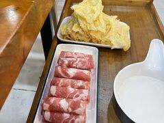 -老何家后安粉·糟粕醋海鲜火锅(三亚湾椰梦长廊店)