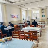 晒一下我们单位食堂的工作餐