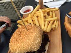 牛肉汉堡-Geneva日内瓦餐厅(西郊宝成花苑店)