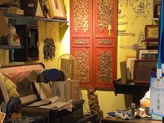 -邊城書店