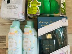 -名创优品(山东青岛华润万象城店)