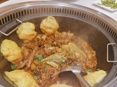 -靠山屯东北铁锅炖(东北菜，古美西路店)