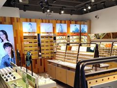 -LOOK眼镜·蔡司依视路配镜(宝山万达店)